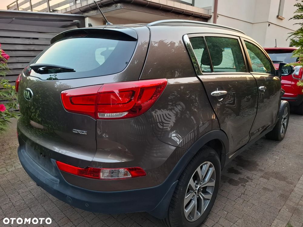 Kia Sportage 2.0 CRDI 4WD Automatik Fifa World Cup Edition - 5