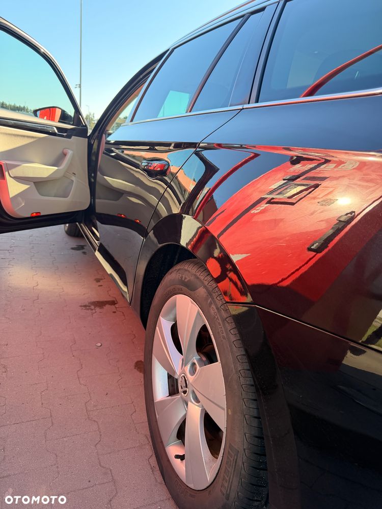 Skoda Superb 2.0 TDI L&K DSG - 7