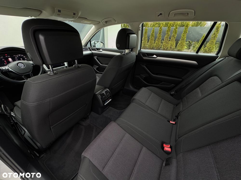 Volkswagen Passat Variant 1.5 TSI OPF DSG Comfortline - 34