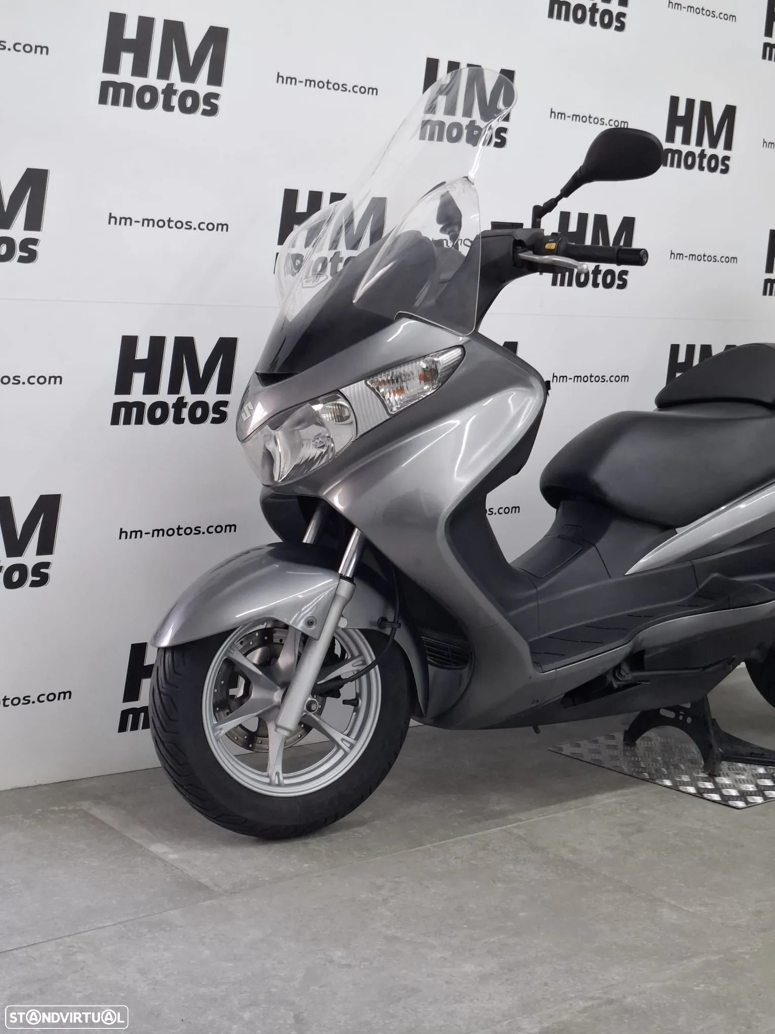 Suzuki Burgman 200 - 11