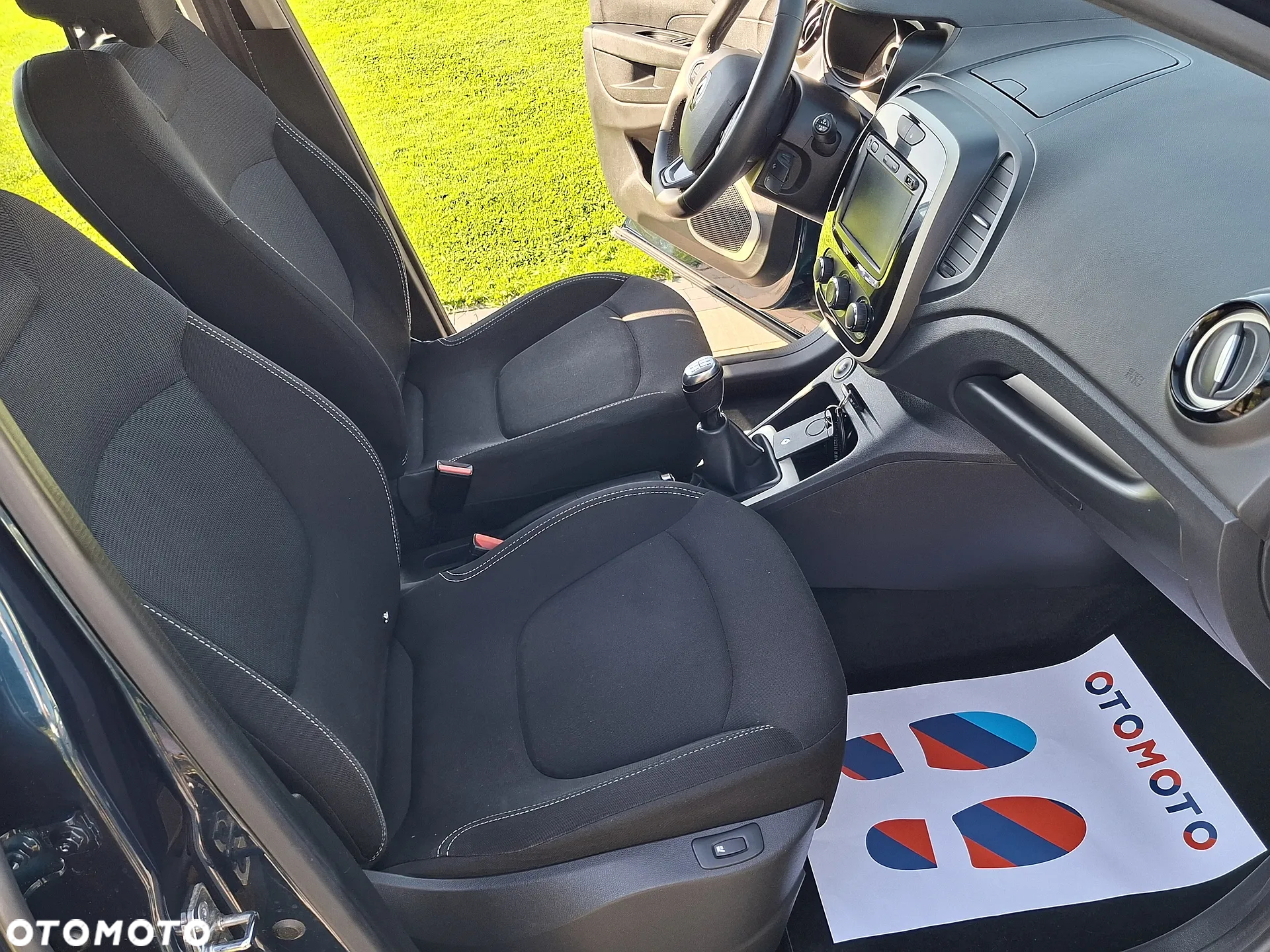 Renault Captur - 24