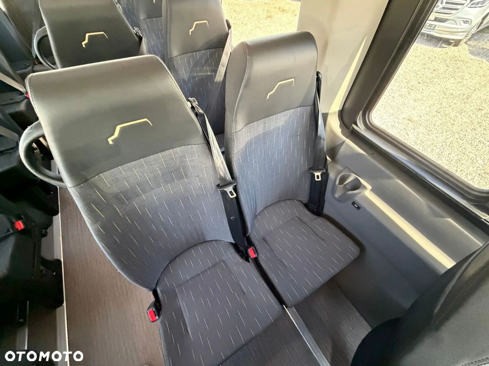 Ford Transit - 25