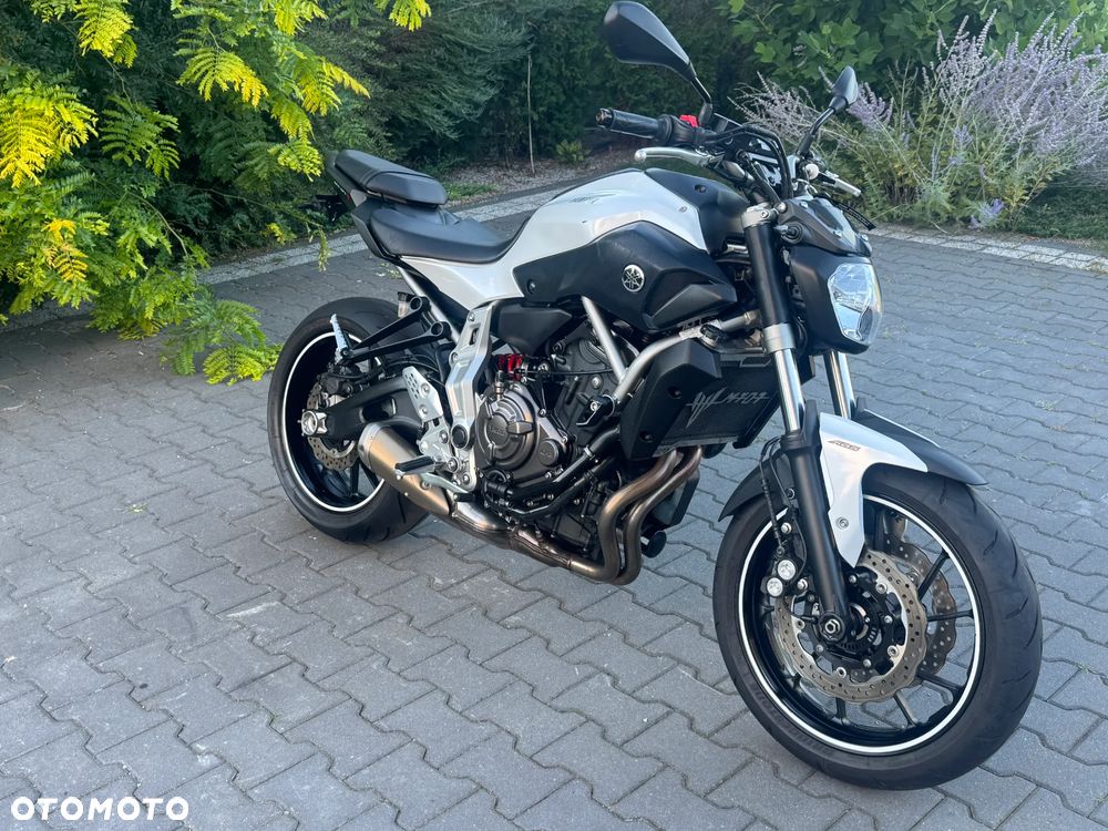 Yamaha MT - 2