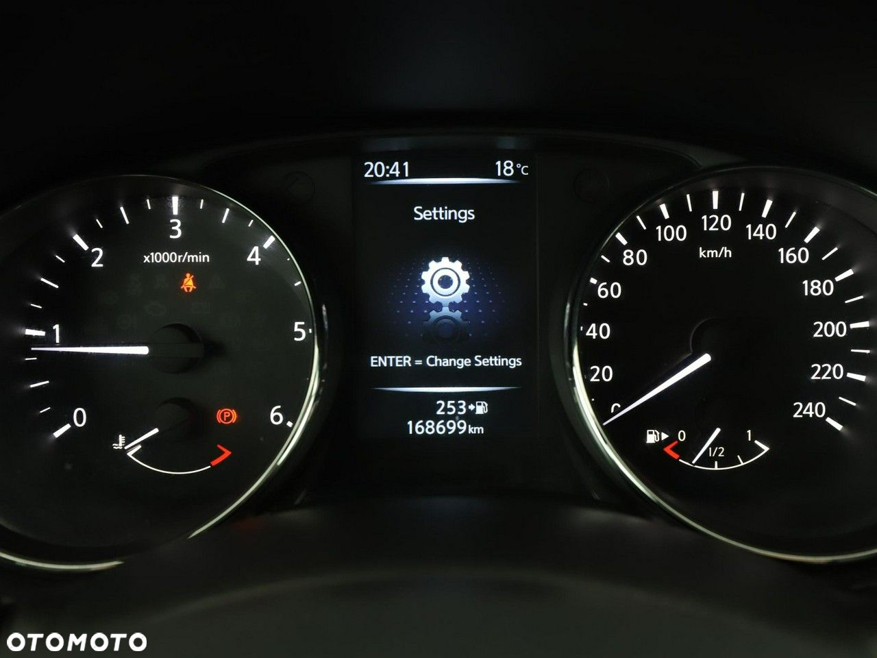Nissan Qashqai 1.5 dCi Visia - 22