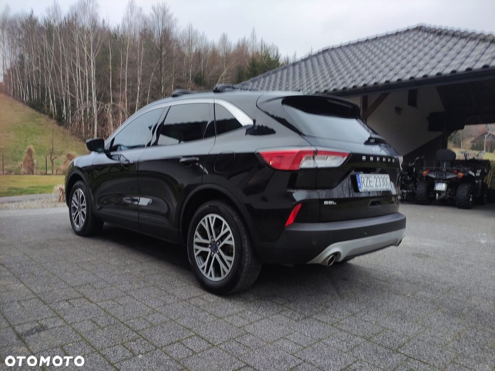 Ford Kuga - 9