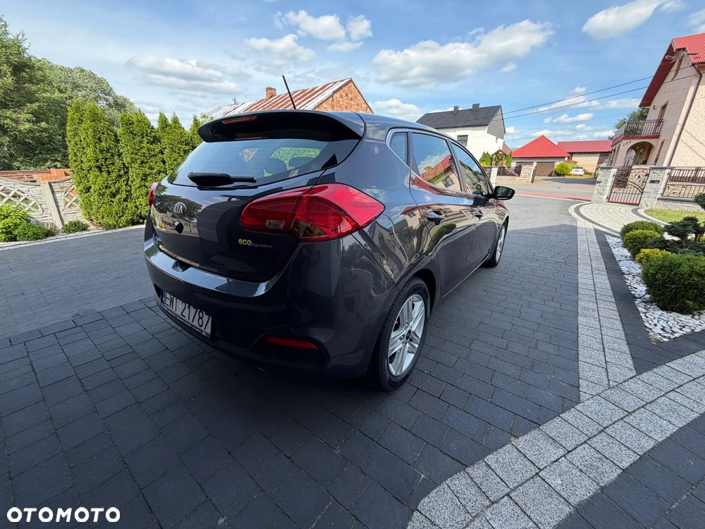 Kia Ceed 1.6 GDI Business Line - 16