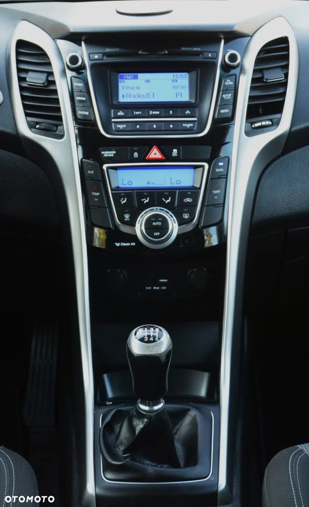 Hyundai i30 Kombi 1.6 CRDI Family - 25