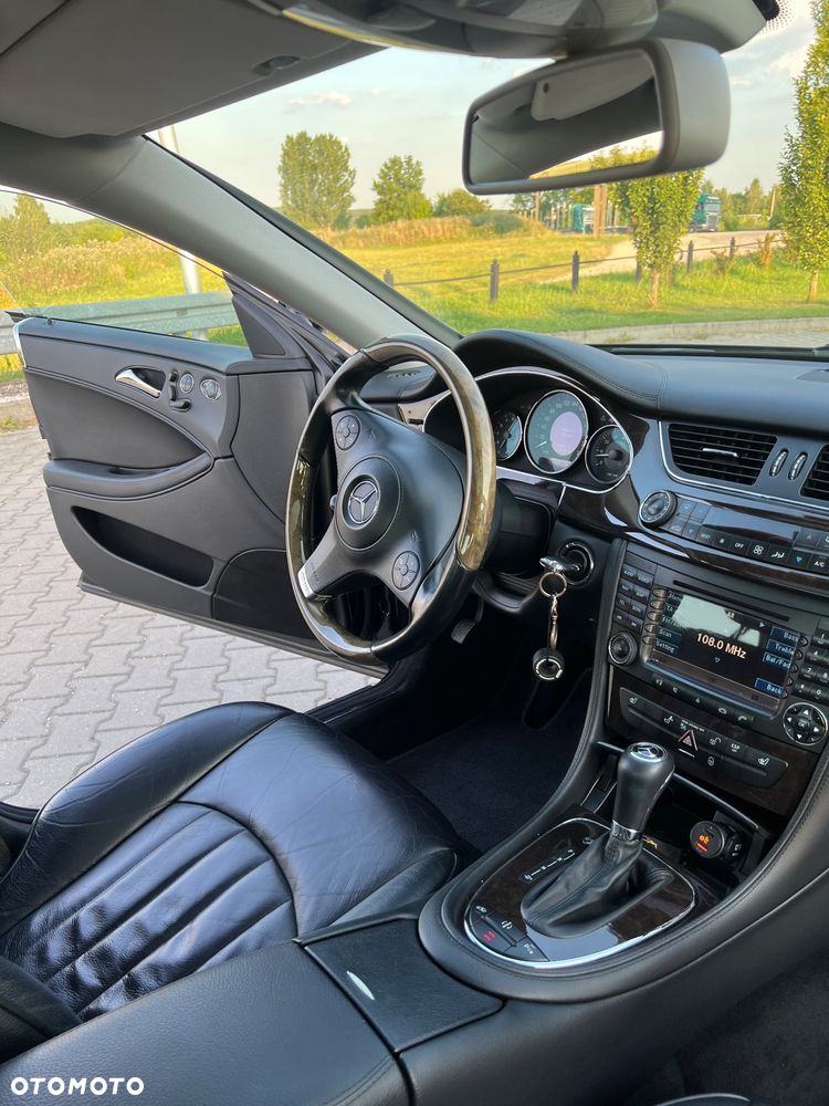 Mercedes-Benz CLS - 30