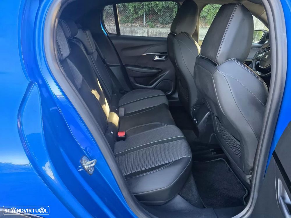 Peugeot e-208 - 29