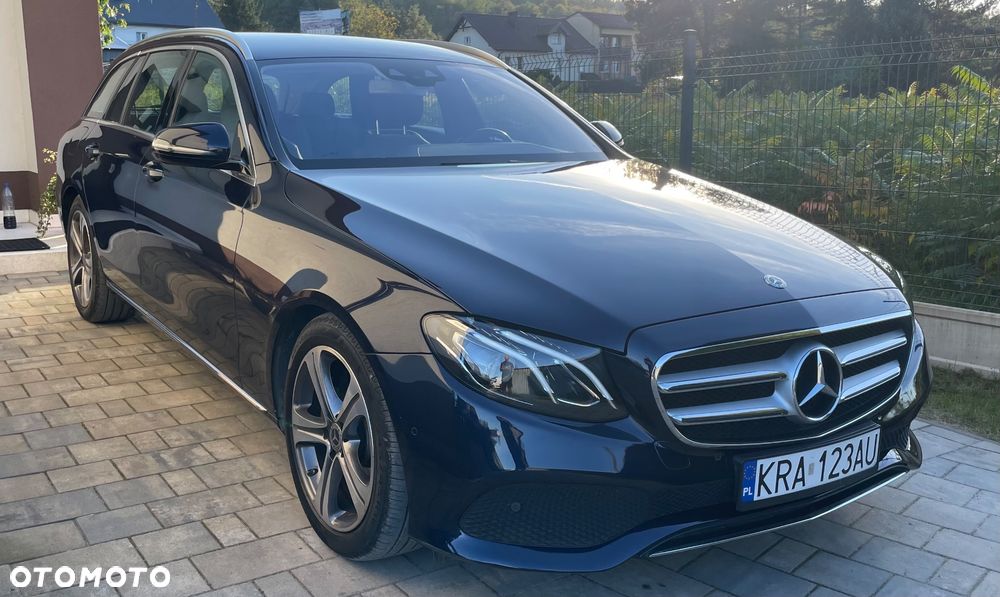Mercedes-Benz Klasa E 220 d Business Edition 9G-TRONIC - 3