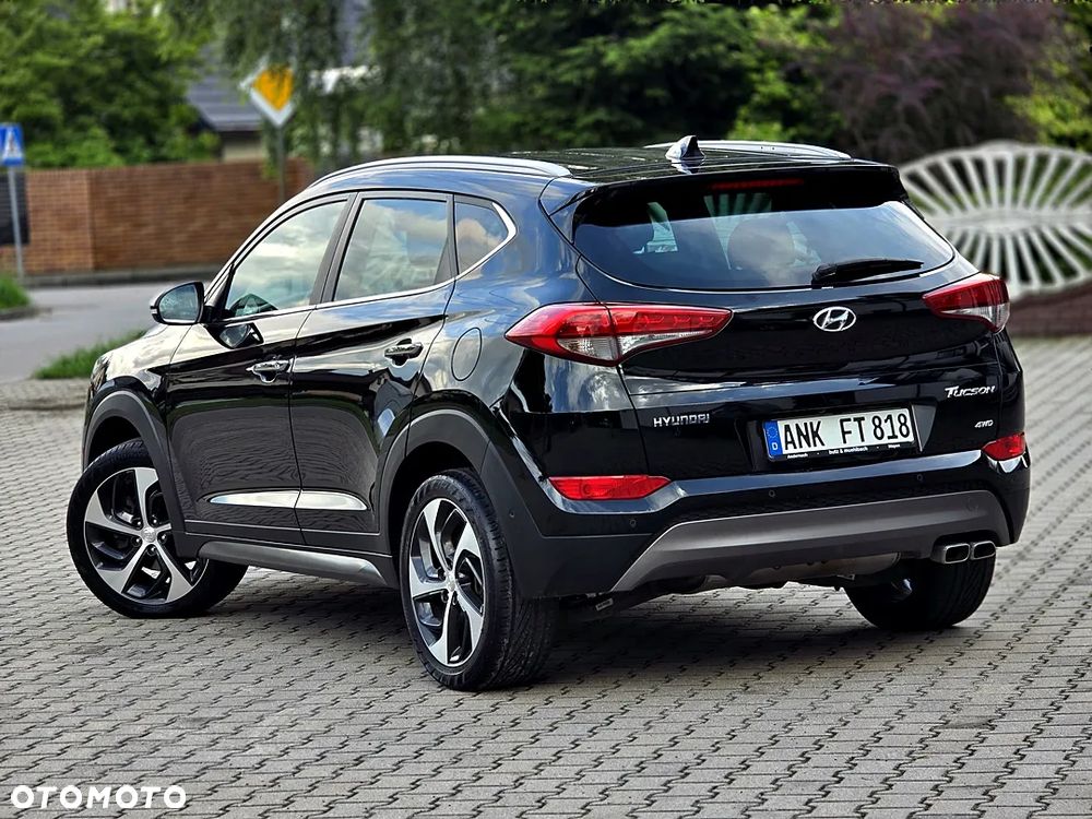 Hyundai Tucson 2.0 CRDI 4WD Automatik Premium - 14