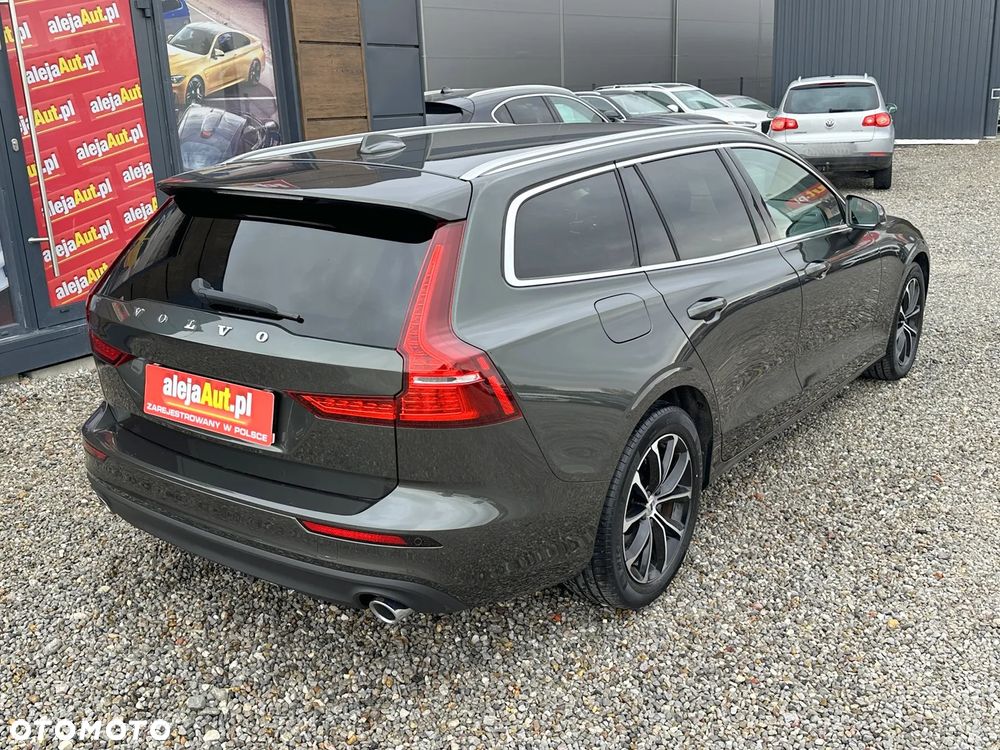 Volvo V60 B3 B Momentum Pro - 4
