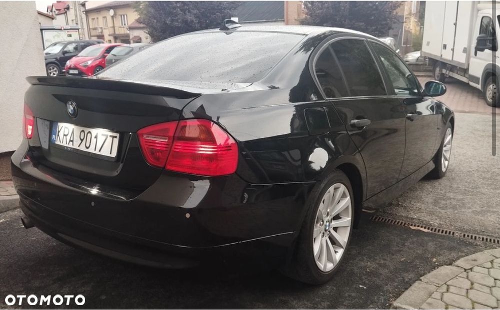 BMW Seria 3 318i - 1