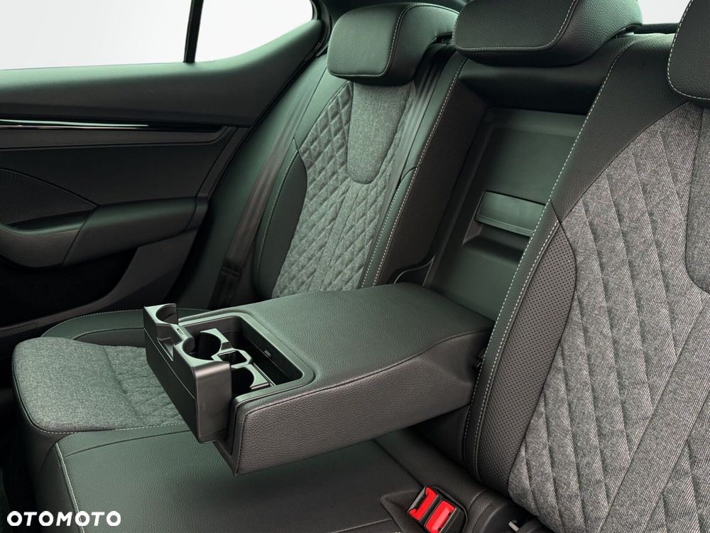 Skoda Octavia 1.5 TSI e-Tec Sportline DSG - 28