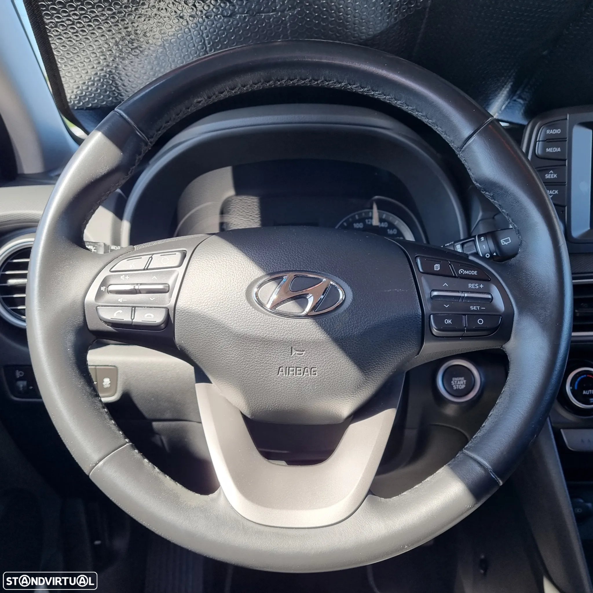 Hyundai Kauai 1.0 T-GDi Tecido Preto - 12