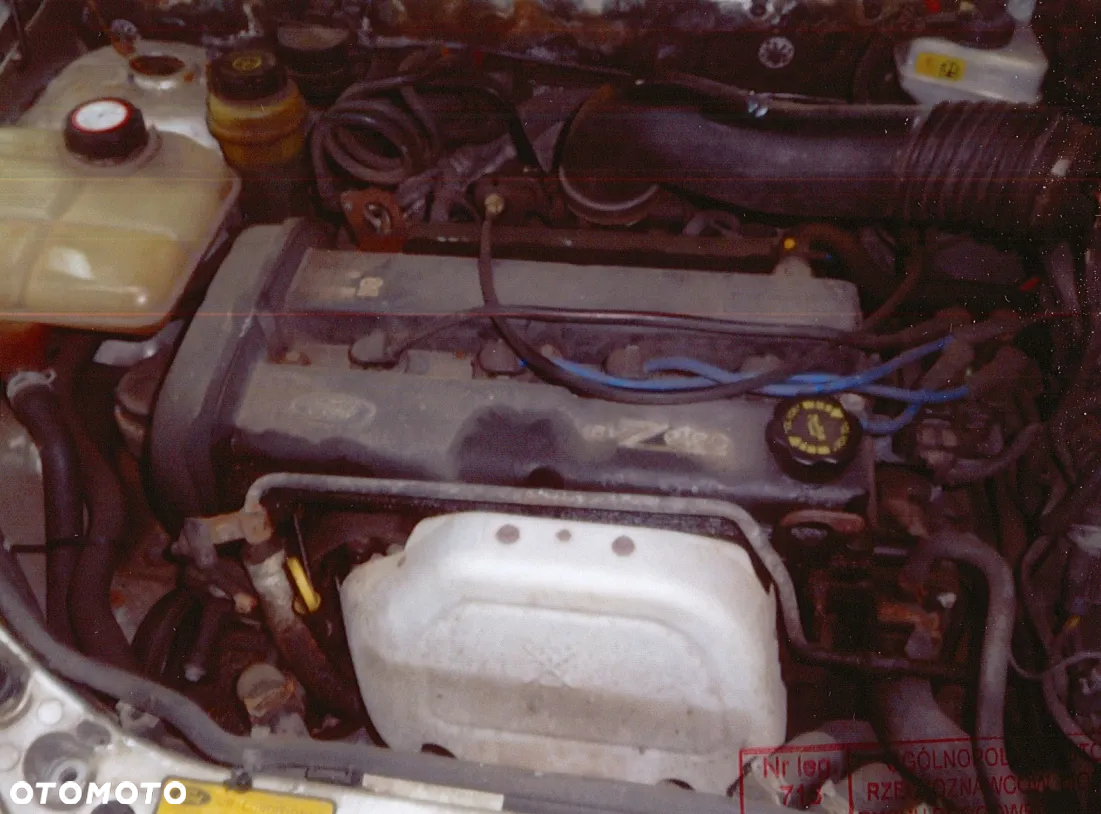 Ford Focus 2.0 Ghia - 10