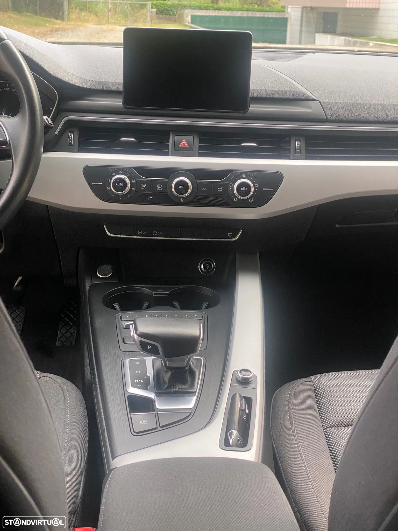 Audi A4 Avant 35 TDI S tronic - 8