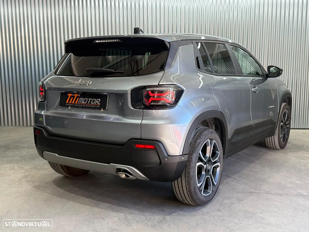 Jeep Avenger 1.2 e-Hybrid Summit DCT — fotografia 6