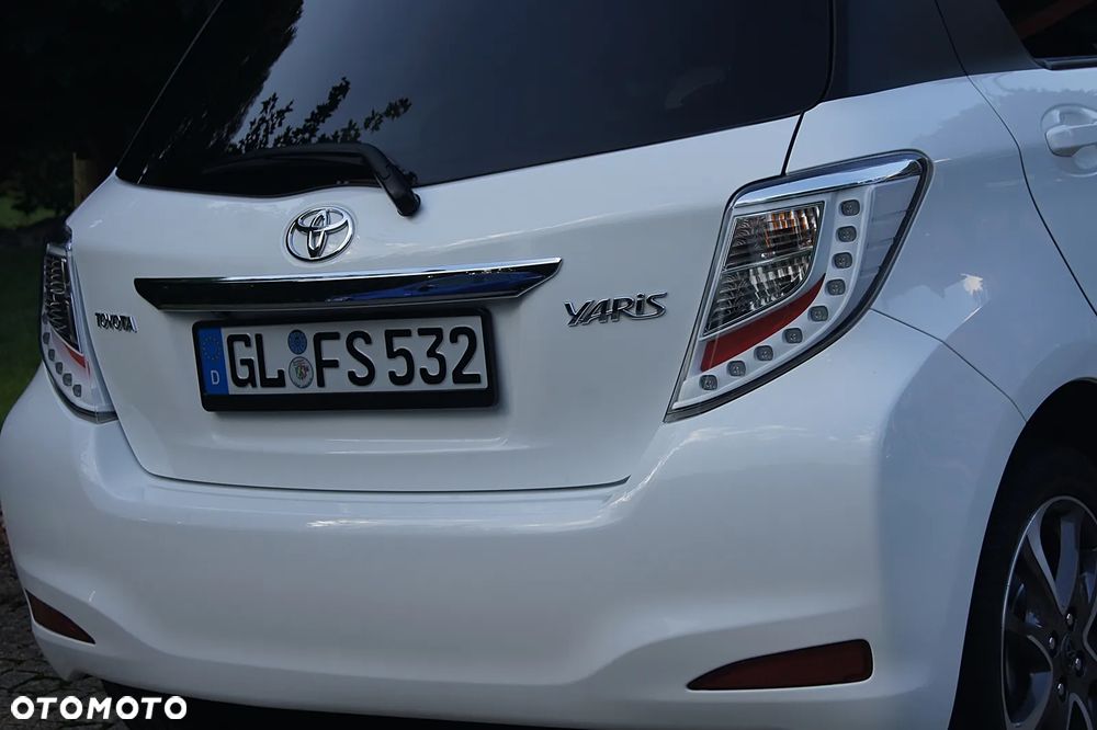 Toyota Yaris 1.33 VVT-i Edition 2014 - 11
