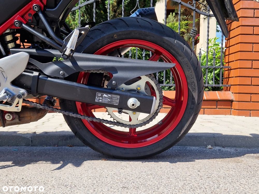 Suzuki SV - 7