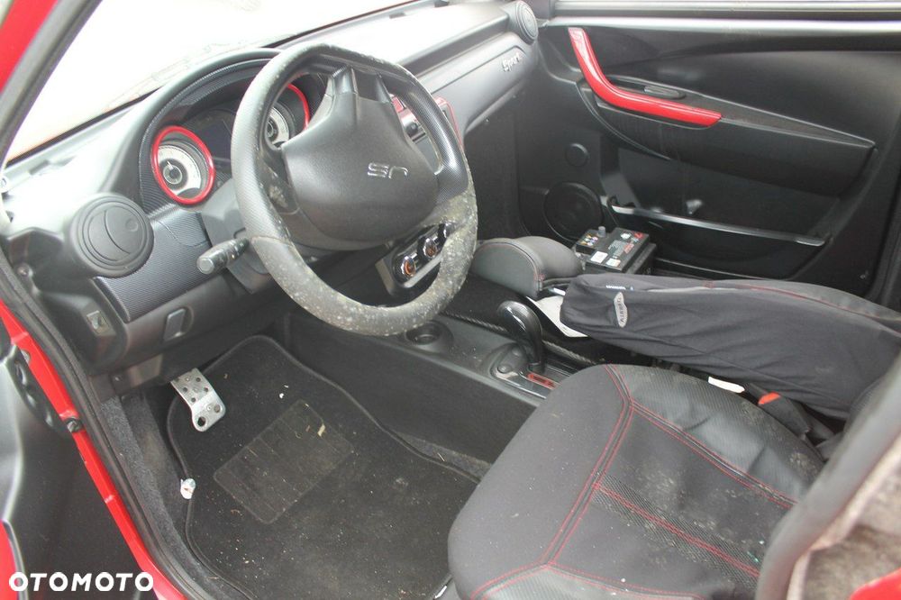 Ligier JS50 - 5
