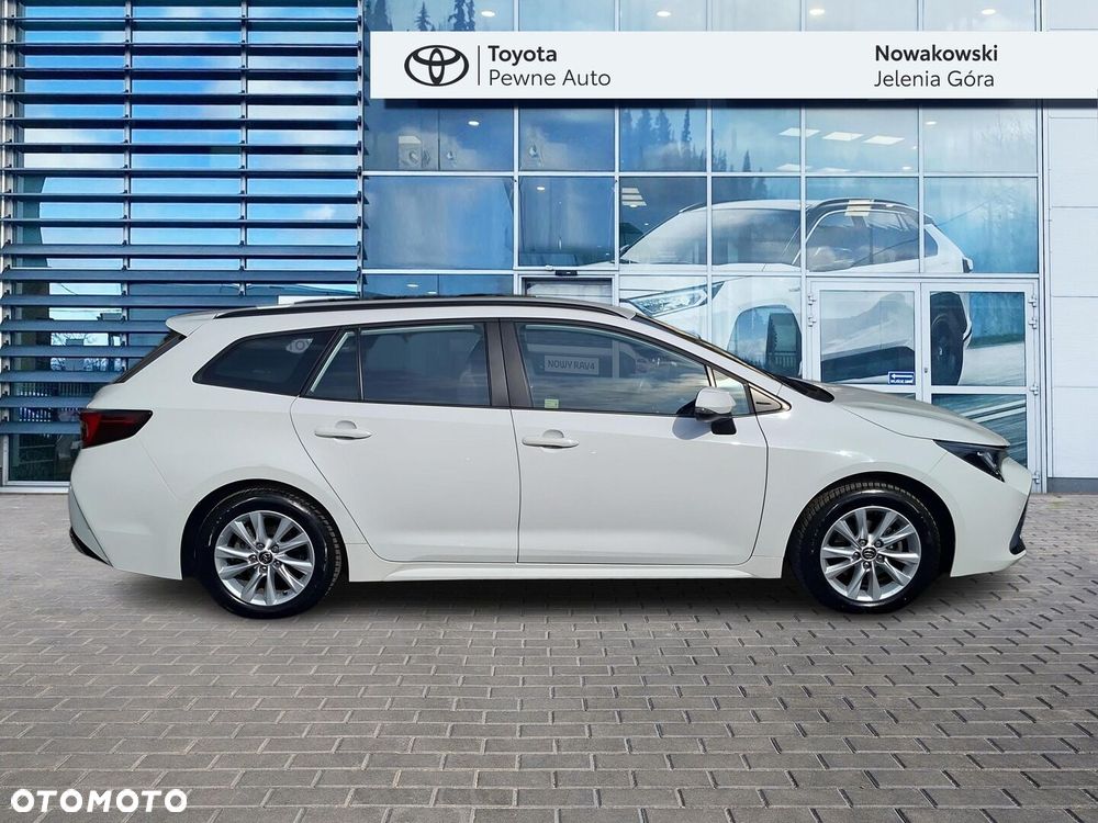 Toyota Corolla 1.8 Hybrid Comfort - 4