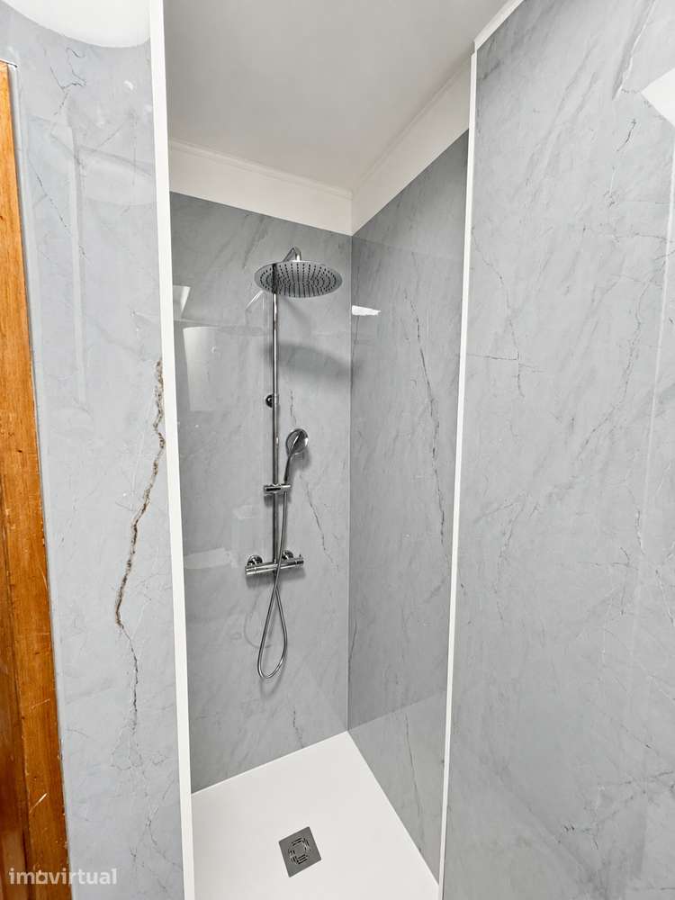 Quarto Individual Mobiliado em Lordelo do Ouro - Grande imagem: 4/5