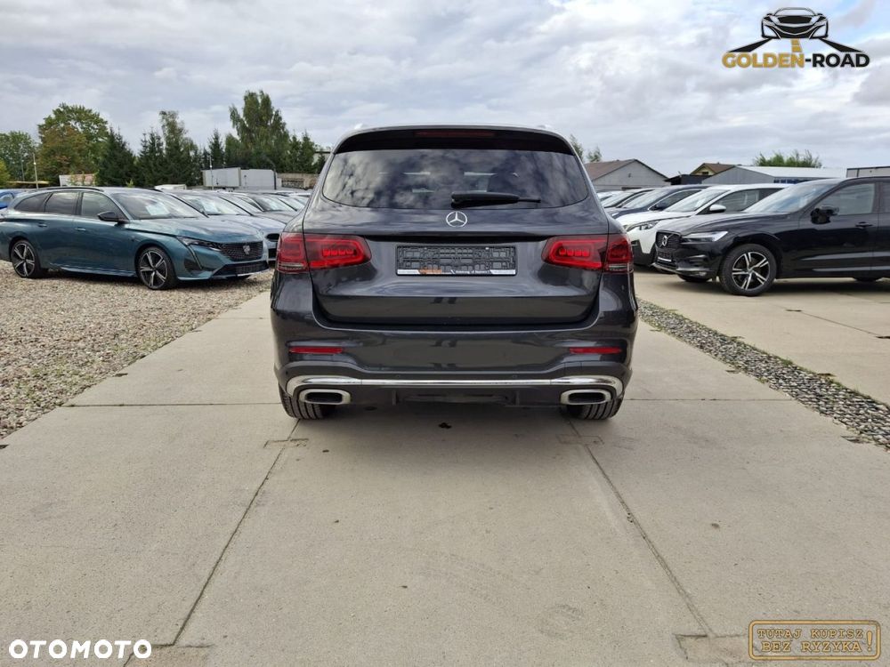 Mercedes-Benz GLC - 7