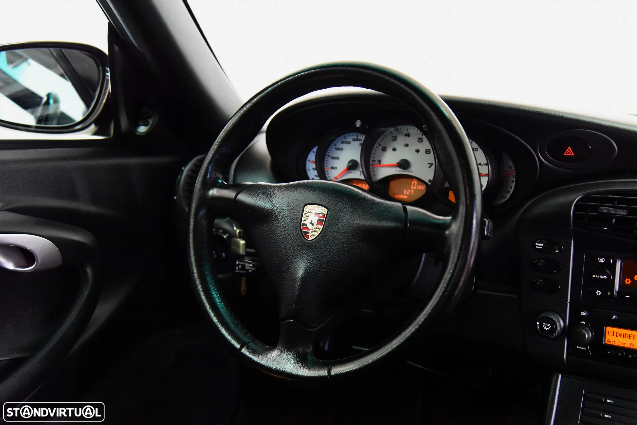 Porsche 911 (996) Carrera Coupé - 23