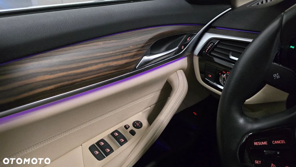 BMW Seria 5 - 21