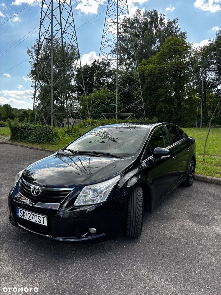 Toyota Avensis - 1