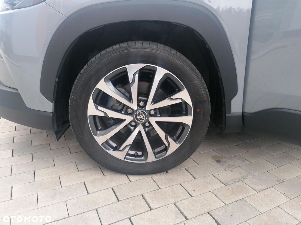 Toyota Corolla Cross - 19