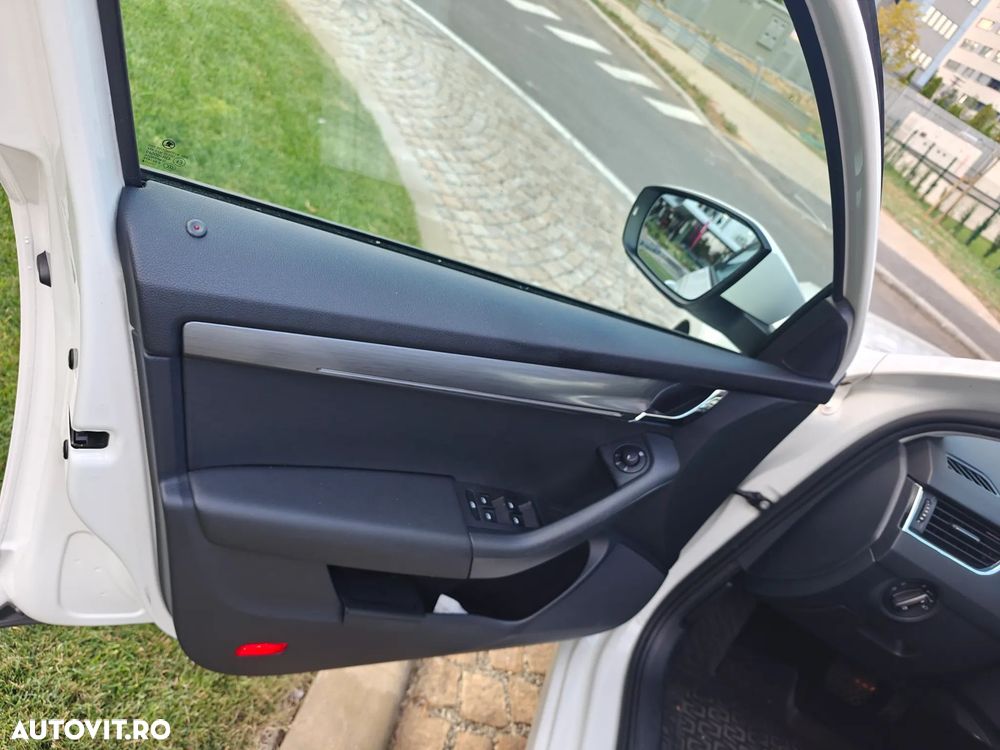 Skoda Octavia 2.0 TDI 4X4 DSG Style - 22