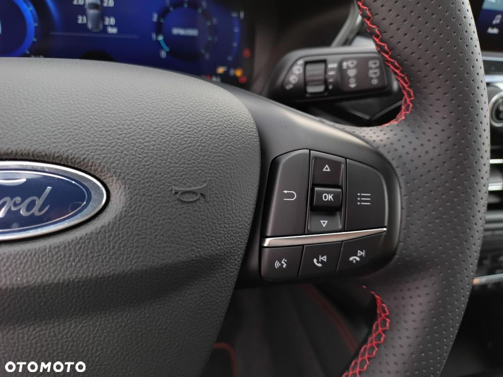 Ford Kuga 1.5 EcoBoost FWD ST-Line X - 15