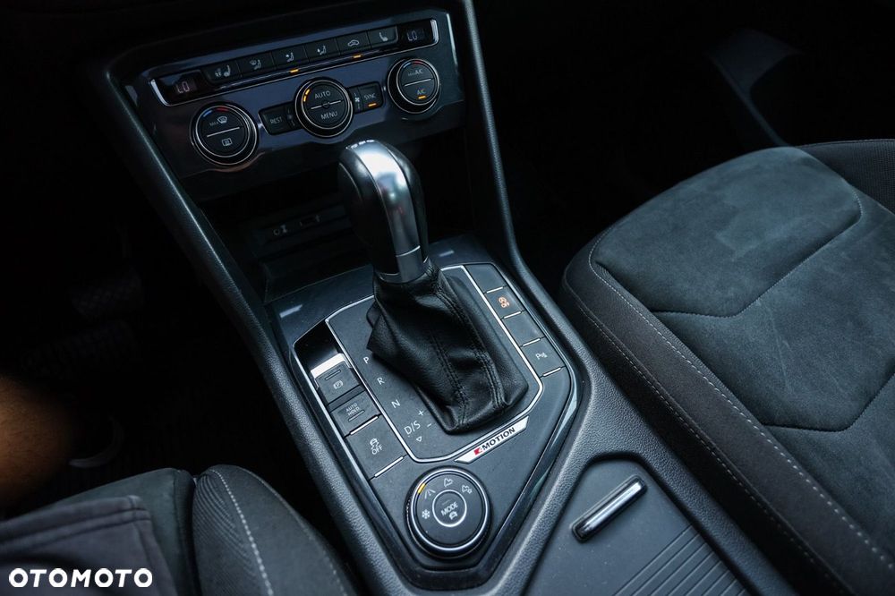 Volkswagen Tiguan 2.0 TDI SCR 4MOTION DSG Highline - 19