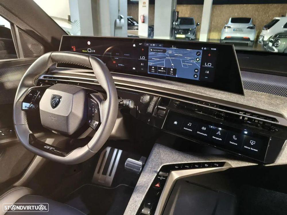 Peugeot e-5008 73 kWh GT — fotografia 25
