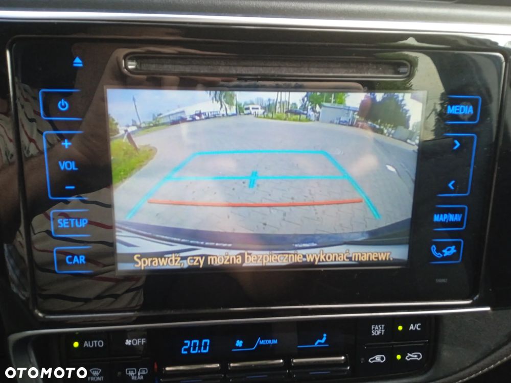 Toyota Auris - 14