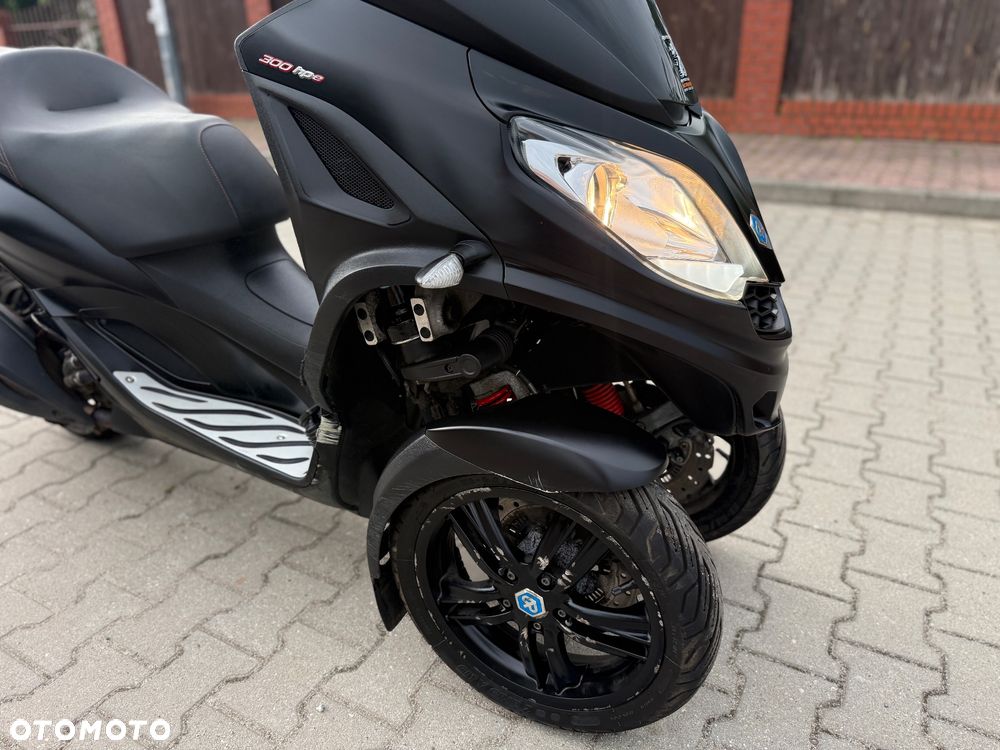Piaggio MP-3 - 5