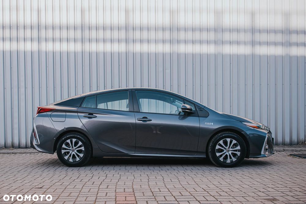 Toyota Prius 1.8 Hybrid Executive - 3