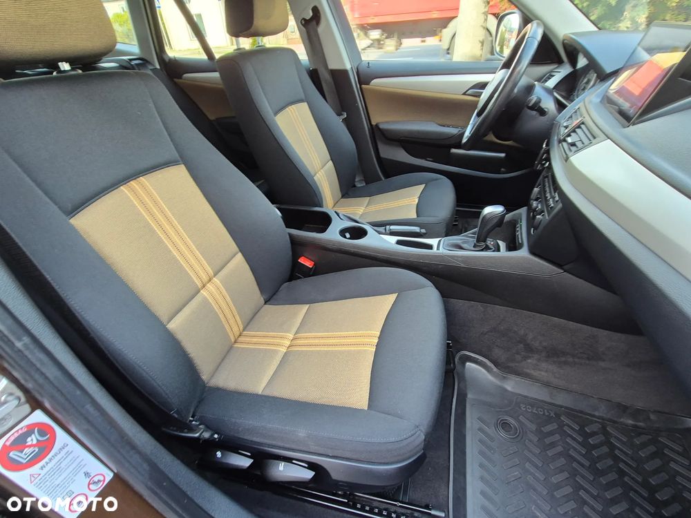 BMW X1 xDrive20d - 32