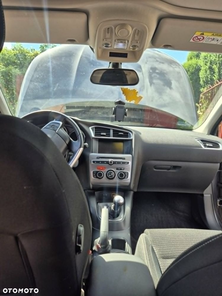 Citroën C4 1.6 BlueHDi Feel - 21