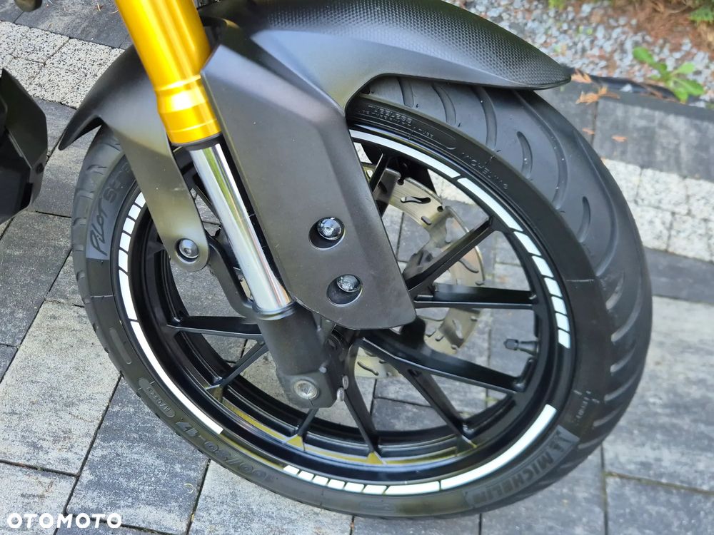 Yamaha MT - 11