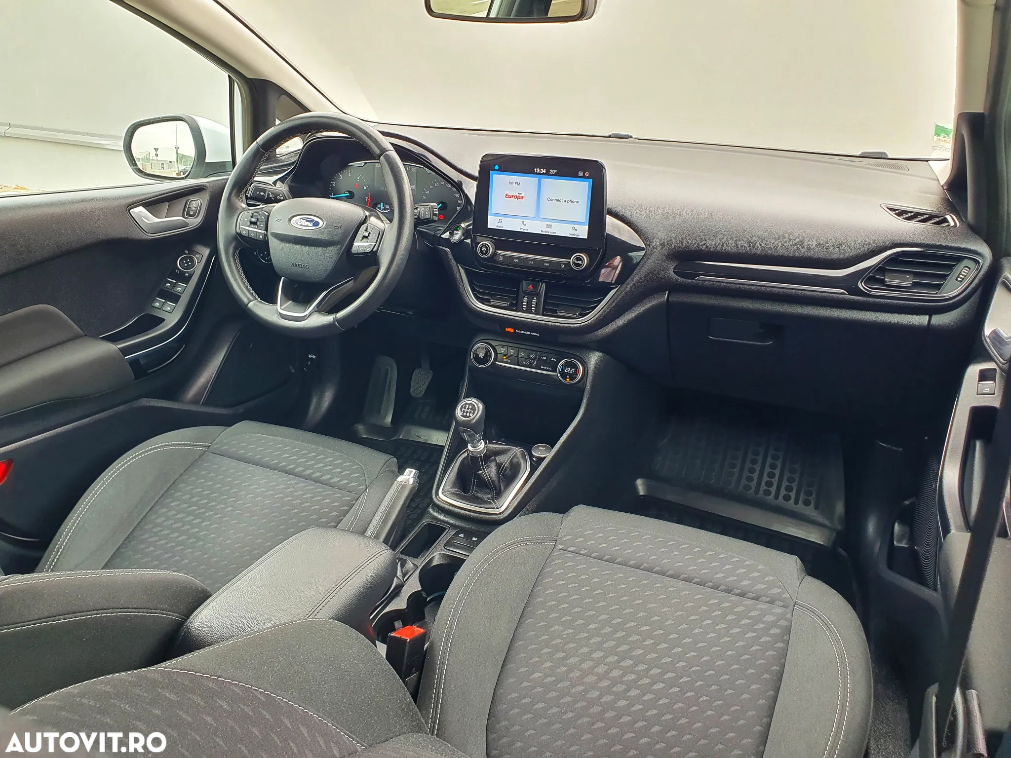 Ford Fiesta 1.0 EcoBoost S&S TITANIUM - 16
