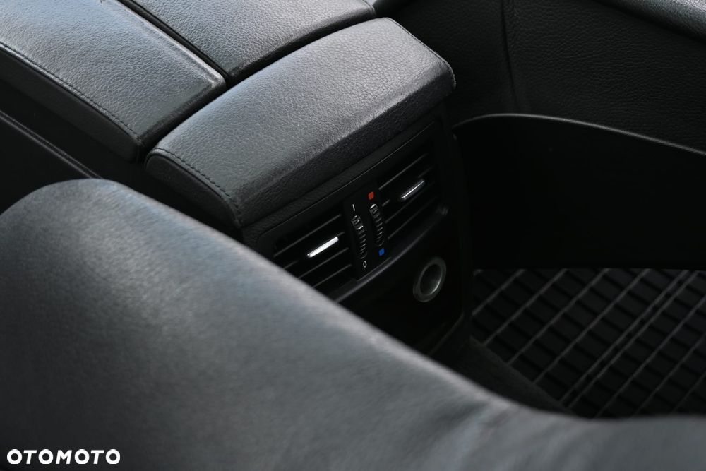 BMW Seria 5 530d Edition Sport - 39