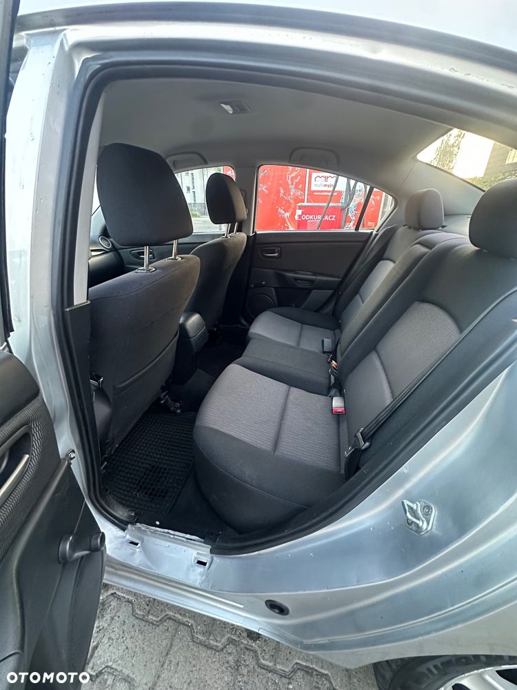 Mazda 3 - 6
