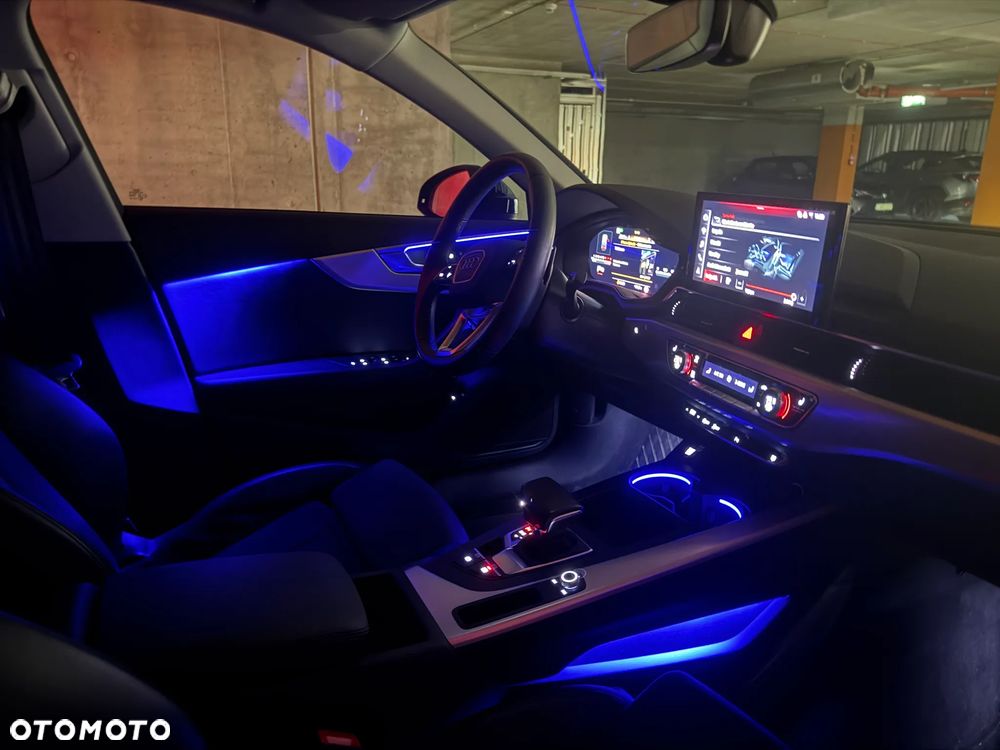 Audi A4 Limousine 35 TFSI mHEV Advanced S tronic - 39