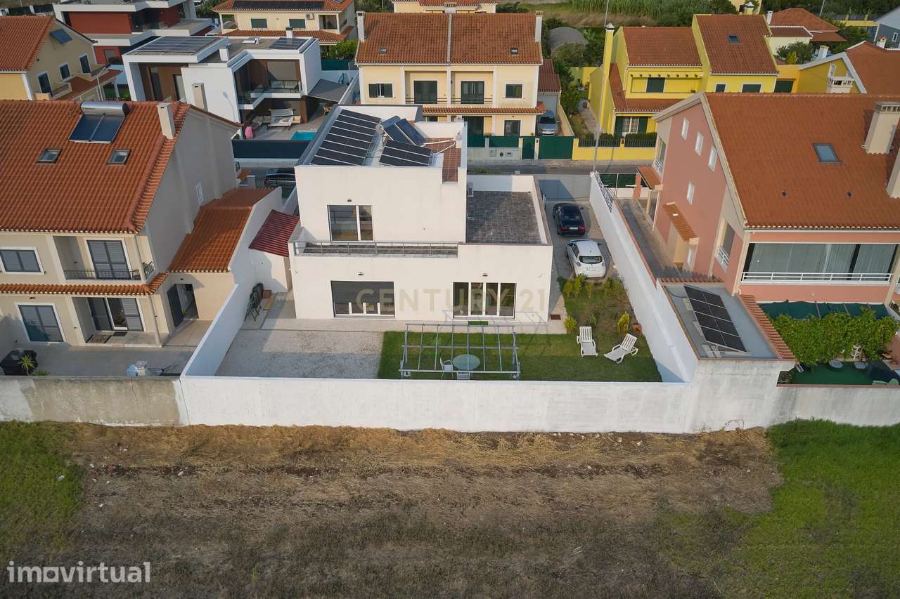 Moradia Contemporânea T3 + Escritório, com Jardim e Painéis Solares em - Grande imagem: 5/63