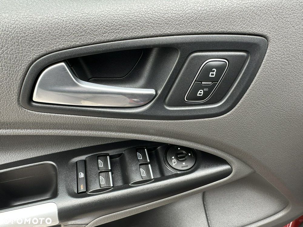 Ford Tourneo Connect - 17
