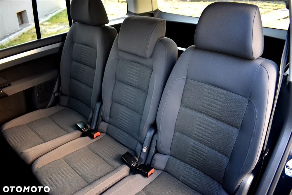 Volkswagen Touran 2.0 TDI DPF Highline - 15