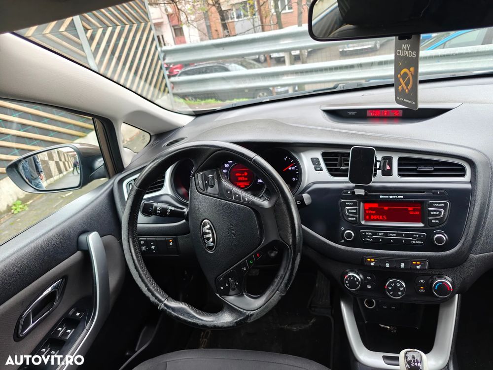 Kia Ceed 1.4 CVVT Attract - 5